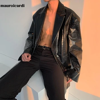 Mauroicardi Bahar Siyah Yansıtıcı Timsah Baskı Parlak Suni deri ceketler Erkekler için Yüksek Kalite Moda Deri Blazer 2022